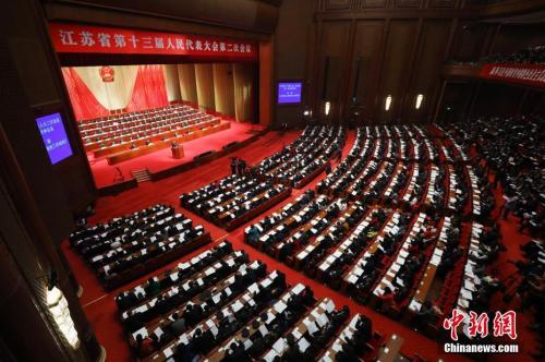 1月14日，江蘇省第十三屆人民代表大會第二次會議在南京開幕。<a target='_blank'  data-cke-saved- ><p  align=