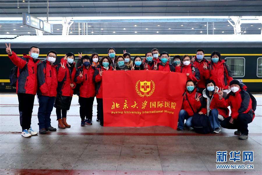 （新華全媒頭條·圖文互動）（3）“始終把人民群眾生命安全和身體健康放在第一位”——中國抗疫彰顯“生命至上、人民至上”理念